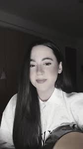 Isabel Caceres (@isabelcaceresmora)