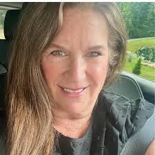 대부분의 인생을 깊은 인디애나에서 살았고, 카톨릭 신자로 태어나고 자랐고, 나는 임무를 마쳤다.