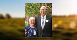 Charles "Chuck" & Marilyn Carlson Obituary