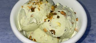 I spent a lot of time in the car this past weekend, traveling from nyc to dc and back. Pistachio Ice Cream