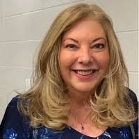 Liz Scanlon's Instagram, Twitter & Facebook