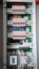 Pemasangan pendawaian elektrik 1fasa dan 3fasa. Kontraktor Elektrik Dan Aircond Renovation Rumah Elektrik Service