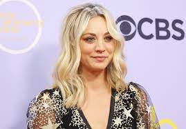 Kaley cuoco is an american actress and singer who has a net worth of $100 million. How Kaley Cuoco Amassed A Huge Net Worth Despite Taking A Pay Cut What Is Kaley Cuoco S Net Worth
