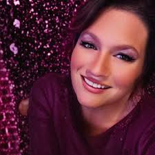 Liz 🪷 (@liz.cossio_) កំពុង LIVE