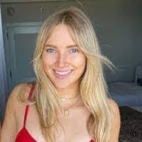 Paris Bender's Instagram, Twitter & Facebook