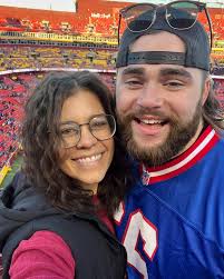 A year ago today was the first time I ever got to hang out with @kearakm  and I haven't looked back since. She immediately became my best friend and  I continuously grow