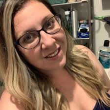 Victoria May (@iAMjustTORI)