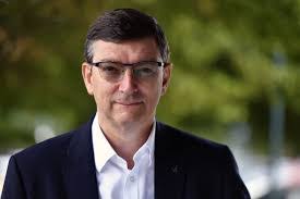 Peter Emery's Instagram, Twitter & Facebook