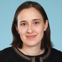 Heather Tart's Instagram, Twitter & Facebook