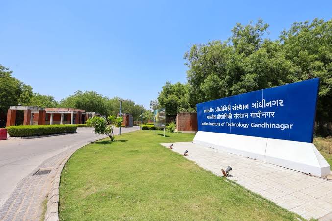 Gujarat and IIT Gandhinagar Commit Rs 190 Crore to SAMARTH, a Factory for Chip Talent