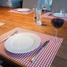 Pour pour l'impression numérique des sets de table papiers, les fichiers doivent être envoyés en jpeg, tiff ou pdf. Sets De Table Papier Vichy Rouge Pa Design Absolument Design