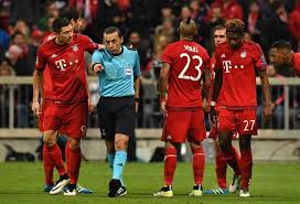 Babası eski hakem ve mhk eski asbaşkanı olan serdar çakır'dır, annesi vildan hanım'dır. Bayern President Targets Cuneyt Cakir Daily Sabah