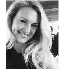 Amy Withrow's Instagram, Twitter & Facebook