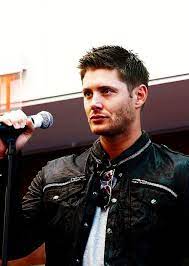 Pin By Meika Taima On Supernatural Convention Pics And Videos Jensen Ackles Supernatural Supernatural Jensen