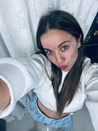 Anna Accardi's Instagram, Twitter & Facebook