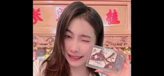 熱火隊幫🌟Wade🌟製做銅像⬇️ 原來‼️‼️‼️‼️‼️‼️‼️ 是為了要致敬🌈 🧊 冰與火之歌🔥 第七部📖 ❄️凜冬的寒風❄️  🎉🎉🎉🎉🎉🎉🎉🎉🎉 雕塑微妙微俏🤩 熱火隊真的真的太🈶️誠意了👍👍 🥳🌈 Wade ：Winter Is  Coming❄️ |