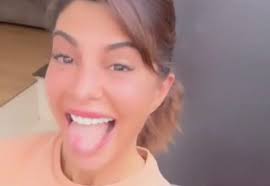 Fans go crazy around the sets of 'Ram Setu', Jacqueline Fernandez shares an  udpate!