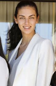 De niña modelo a mujer de pasarela