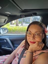 Earline Henry's Instagram, Twitter & Facebook