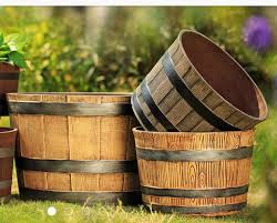 Once you've studied a few of the common types of cheap plastic plant pots that you can purchase, you. Home Decoration Plastic Flower Pot Plant Pot Outdoor Garden Planter 12 Round Whiskey Barrel China Flower Pot And Plant Pot Price Made In China Com