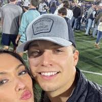 Carter Reid's Instagram, Twitter & Facebook