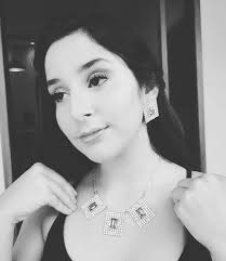 BETH LUNA (@bethaniadantas) • Instagram photos and videos