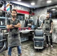 Pin De Fakhriddin Ismoilov Em Remont Doma Barbeiros Barbearia