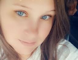 The Moxi Poppy • Morrison • Fresh Chalk