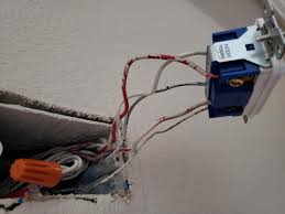 A double pole switch is used with a 240vac electrical supply. Wiring A 3way Switch Doityourself Com Community Forums