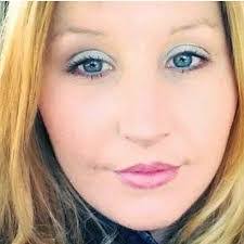 Kelly Almasy's Instagram, Twitter & Facebook