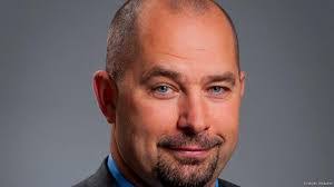 Jason Toland's Instagram, Twitter & Facebook