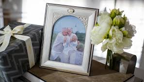 Regali Per 50 Anni Di Matrimonio Cosa Regalare Alle Nozze D Oro