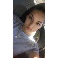 Tiana Robles's Instagram, Twitter & Facebook