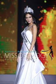 Christine angelica dacera, 23 tuổi, từng là á hậu 1 cuộc thi hoa hậu thành phố silva davao năm 2017. Hoa Háº­u Pia Ä'á» Sáº¯c Ben Tan Hoa Háº­u Hoan VÅ© Philippines 2016