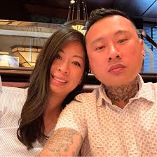 How can yall tell if the people selling is a scam? I feel like everyone  I've messaged feels scammy