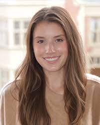 Denise Stilwell's Instagram, Twitter & Facebook