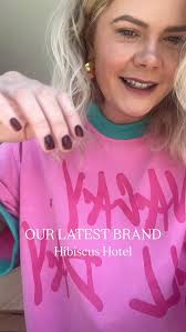 Super fun, and nice thick cotton 🩷 I wear a Medium in the new Hibiscus  Hotel Tees