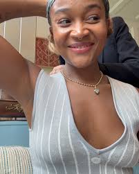 @jessica_mccormack’s NYC Townhouse is officially open at 743 Madison  Avenue. , The team invited me to visit and I paired some of their iconic  pieces with their truly impressive collection of art ...