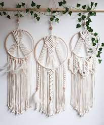 The macramé tutorial only uses four types of. Login Amigurumihouse Macrame Patterns Macrame Patterns Tutorials Macrame Wall Hanging Patterns