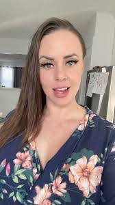 Carmen Malone's Instagram, Twitter & Facebook