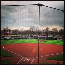 The current ou softball complex, with a seating capacity of 1,378 has been stretched to its limit in recent years. Photos At Marita Hynes Field At The Ou Softball Complex 2500 Jenkins Ave