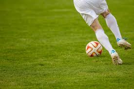Joacă jocuri fotbal (soccer) doar pe y8 jocuri. Prymula Chce Tvrdy Lockdown A Pak Jde Na Fotbal Babis S Nim Ukoncil Spolupraci Nas Region