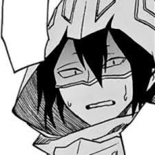 Er trägt eine maske über den augen und hat keine schuhe, was ihm mehr freiheit gibt, wenn er seine macke benutzt. Hail Comfort Tamaki Amajiki