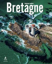 Bretagne, territoire de belfort, a french village in the territoire de belfort department Bretagne Artist Monographs Flexi Amazon De Laulhere Catherine Fremdsprachige Bucher
