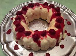 Vacherin Mimi Facon Tupperware Le Blog D Elysaure Vacherin Recettes Sucrees Tupperware
