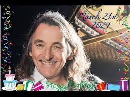 Linda Gianotti's Instagram, Twitter & Facebook