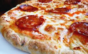 Lunga lievitazione per una pizza morbida e digeribile. Tipi Di Pizza I 15 Condimenti Migliori Pizze Rosse E Bianche Agrodolce Condimenti Per Pizza Ricette Impasto Per Pizza