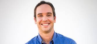 Caio Ribeiro revela que está em tratamento contra câncer