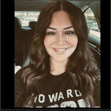 Evie Santiago's Instagram, Twitter & Facebook