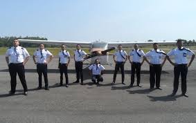 Di tahun pertamanya, pilot junior akan menerima gaji pokok dan tunjangan bahkan, tunjangan yang diberikan juga tinggi, yaitu 30 persen dari gaji. Gaji Pilot Pemula Belasan Juta Rupiah Bulan